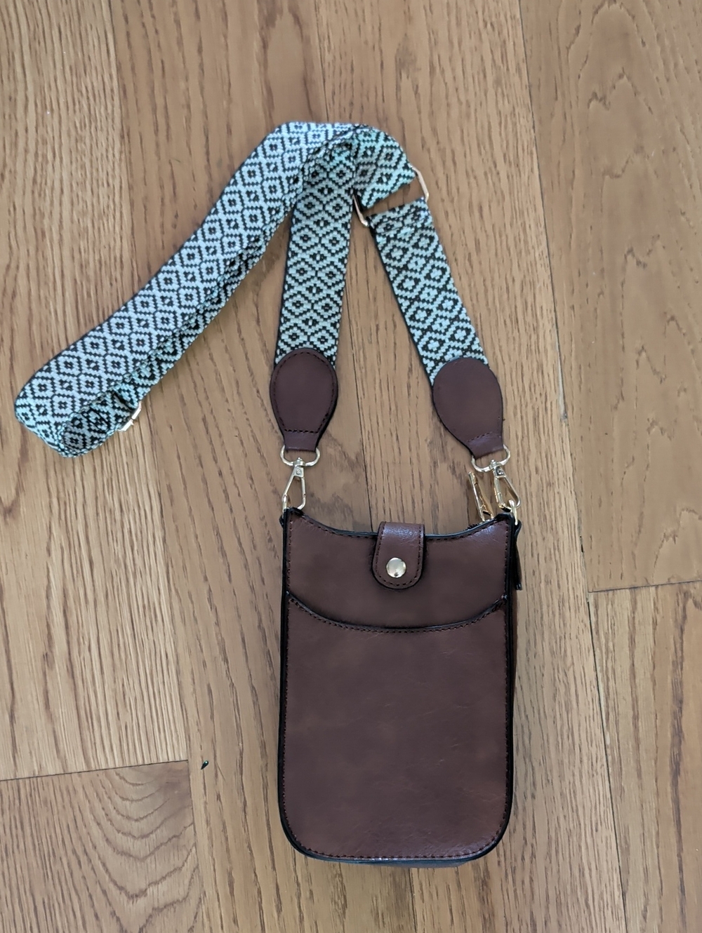 Leather Crossbody Phone Bag with Guitar Strap